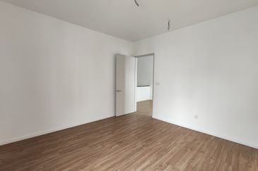 Luxura Residence @ twentyfive.7