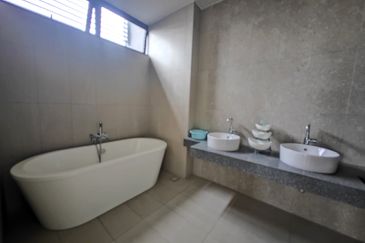 Dalia Residences @ Tropicana Aman