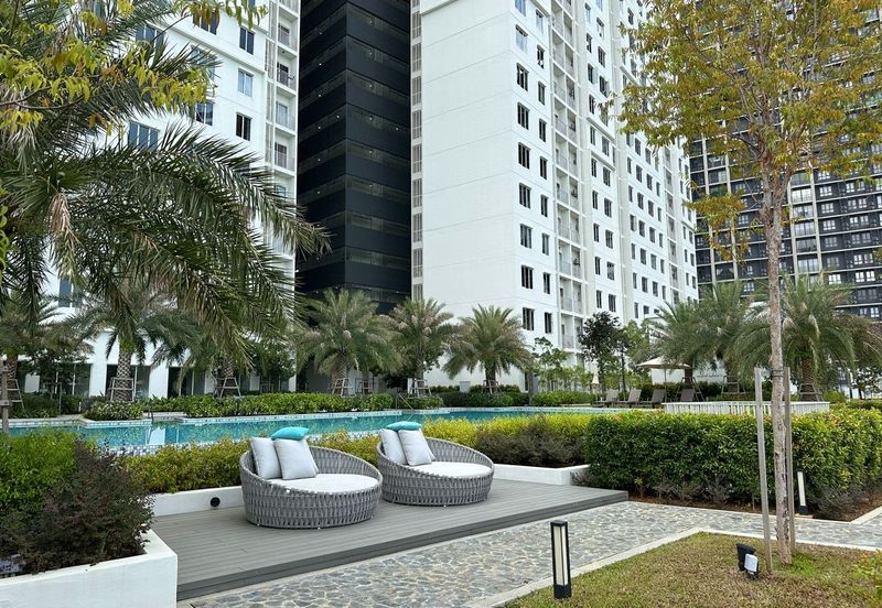 The Tresor @ Gravit 8 *