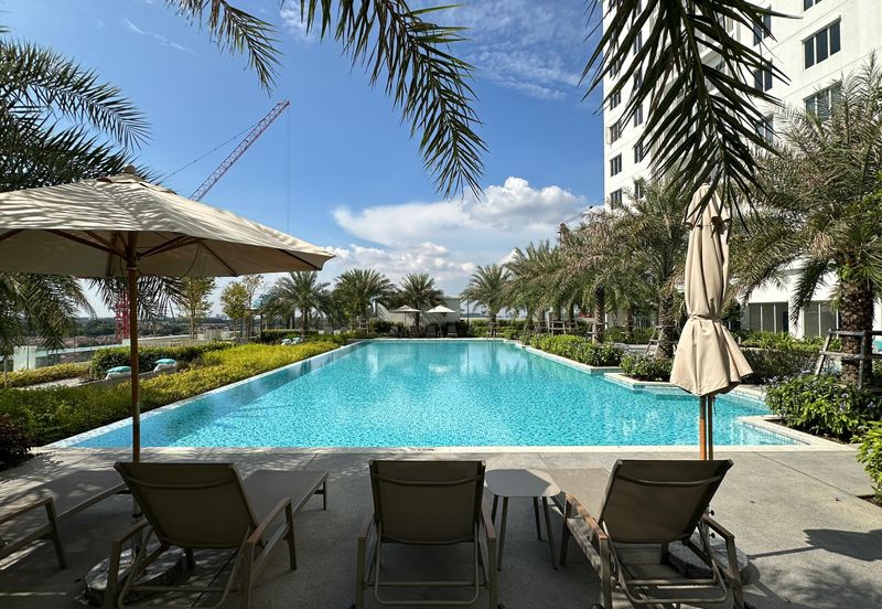 The Tresor @ Gravit 8 *