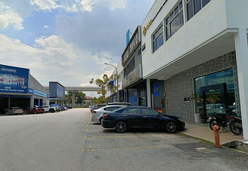 HiCom-Glenmarie Industrial Park