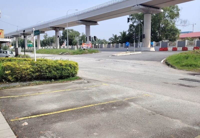 HiCom-Glenmarie Industrial Park