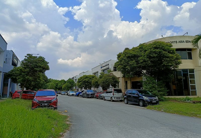 HiCom-Glenmarie Industrial Park