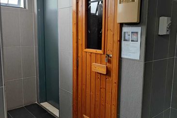 V12 Sovo (Menara Suria)