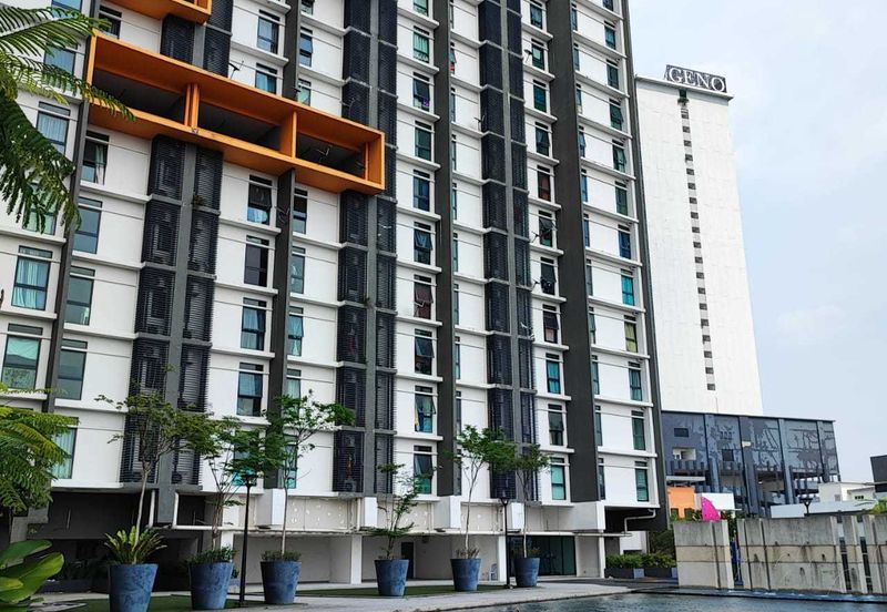 V12 Sovo (Menara Suria)