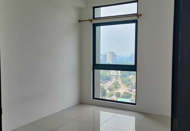 V12 Sovo (Menara Suria)