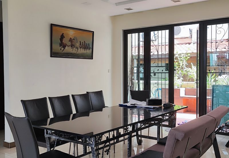 USJ Avenue @ USJ Heights