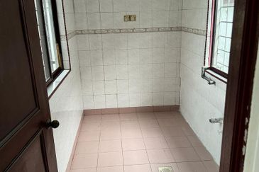 SS19 Subang Jaya Corner House for sale