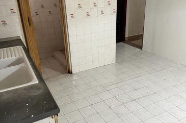 SS19 Subang Jaya Corner House for sale