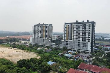 Jalan Bukit Kemuning