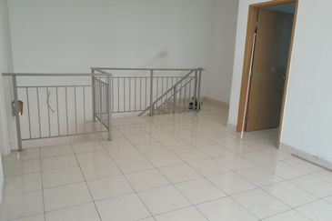 Setia Indah 9, Setia Alam