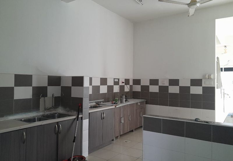 Setia Indah 9, Setia Alam