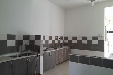 Setia Indah 9, Setia Alam