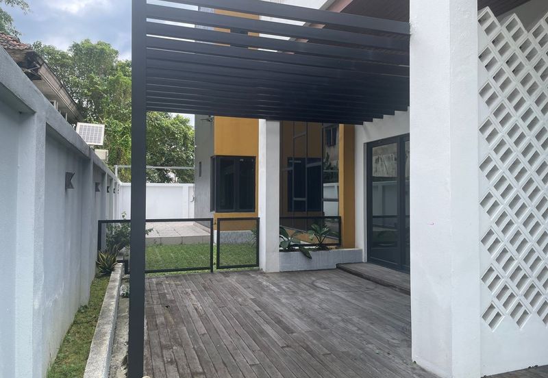 Taman Sri Hijau ( New Green Park )