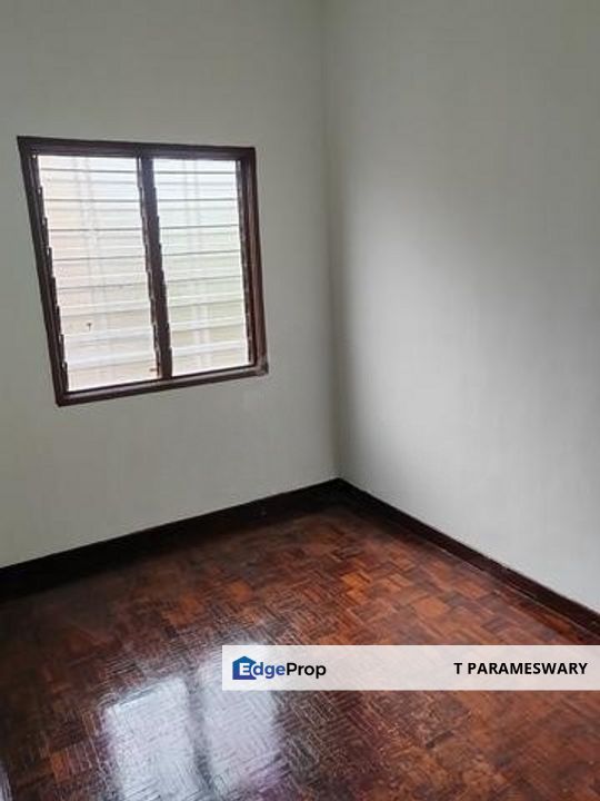 USJ 1 Taman Pinggiran  Double Storey House for SALE , Selangor, USJ