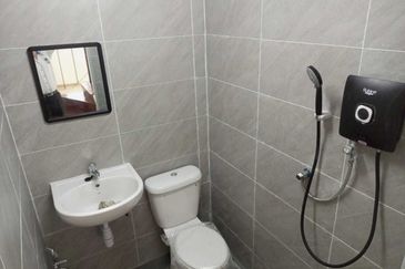 KL CITY 2 STOREY LANDED HOUSE FOR SALE@ Taman Castlefield, Kuala Lumpur (VERY LIMITED)