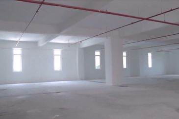 WISMA TOPSPEED FOR SALE/RENT  (WHOLE BUILDING)