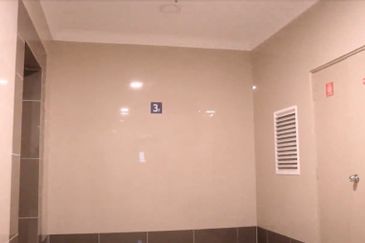 WISMA TOPSPEED FOR SALE/RENT  (WHOLE BUILDING)