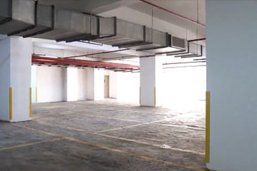 WISMA TOPSPEED FOR SALE/RENT  (WHOLE BUILDING)