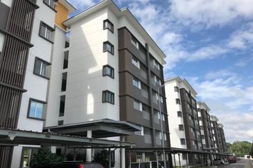 Kiara Court - Nilai Impian