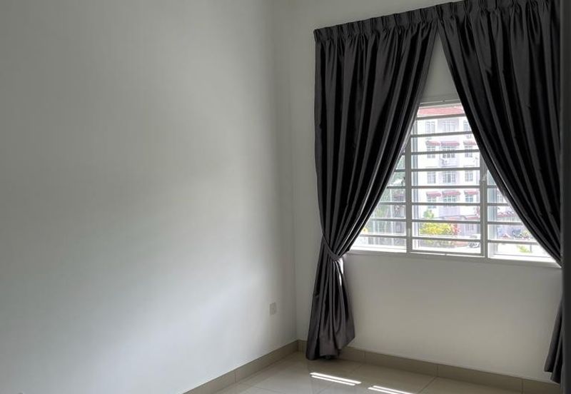 Kiara Court - Nilai Impian