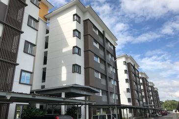 Kiara Court - Nilai Impian