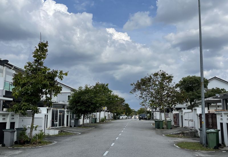 Laman Delfina @ Nilai Impian