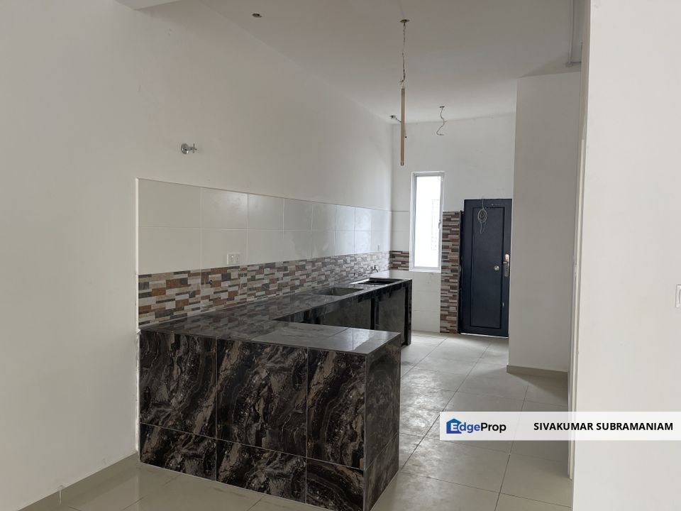 House ready to move in at low price, urgent sale, Negeri Sembilan, Seremban