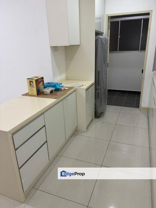 Savanna Executive Suite for sale with Semi Furnished, Selangor, Bangi