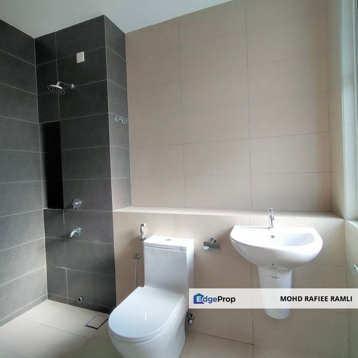 Cheapest New 2 Storey Terrace Serenia City for Sale, Selangor, Dengkil