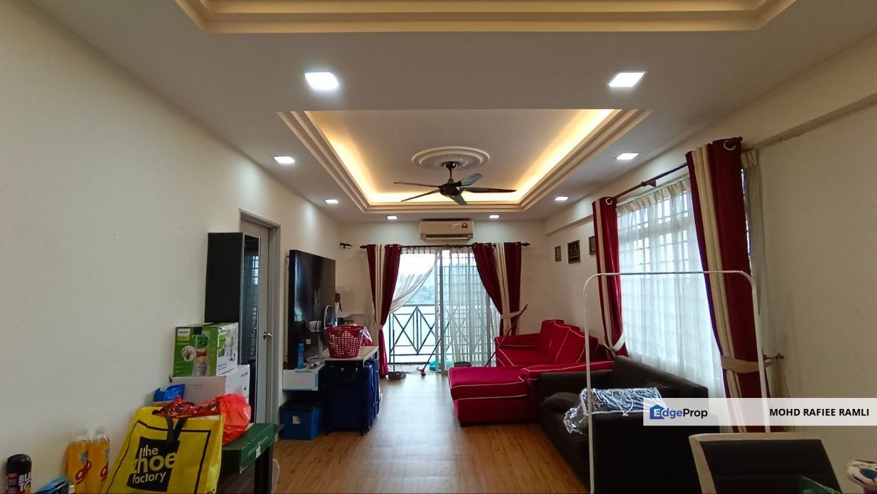 Corner Unit Renovated Desa Pelangi Kondominium Sungai Merab Bangi for ...