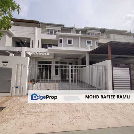 With Strata and New Tiles & Paint 2.5 Storey Terrace Seri Wirani Bandar Baru Bangi for Sale, Selangor, Kajang
