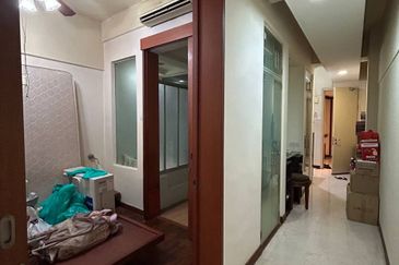 10 Semantan Suites (Sematan Avenue)