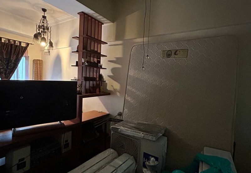 10 Semantan Suites (Sematan Avenue)