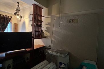 10 Semantan Suites (Sematan Avenue)