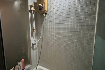 10 Semantan Suites (Sematan Avenue)