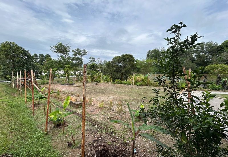 Exclusive Location Corner Bungalow Lot Precint 11 Putrajaya for Sale