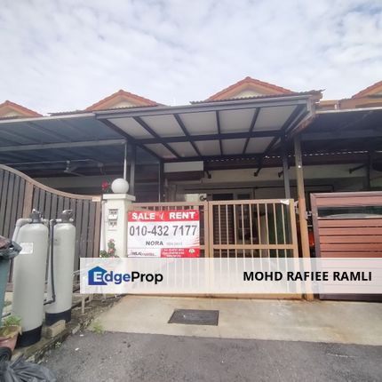 Partly Furnished Townhouse Ground Floor Bayu Parkville Seri Kembangan for Rent (Muslim Only), Selangor, Balakong