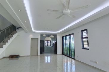 Kota Puteri, Batu Arang