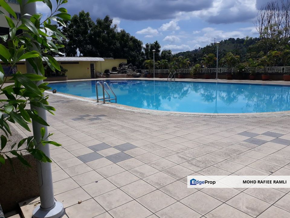 Juta Mines Condo Seri Kembangan Facing Lake and Swimming Pool for Sale, Selangor, Seri Kembangan
