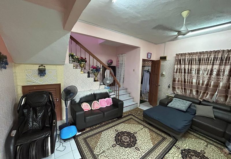 Taman Dahlia, Sepang