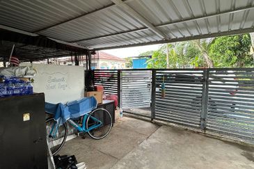 Taman Dahlia, Sepang