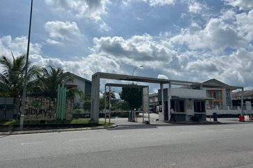 Bandar Tasik Senangin