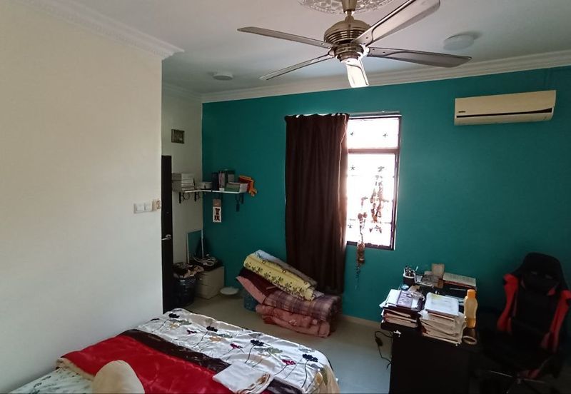 Taman Tasik Semenyih (Lake Residence)