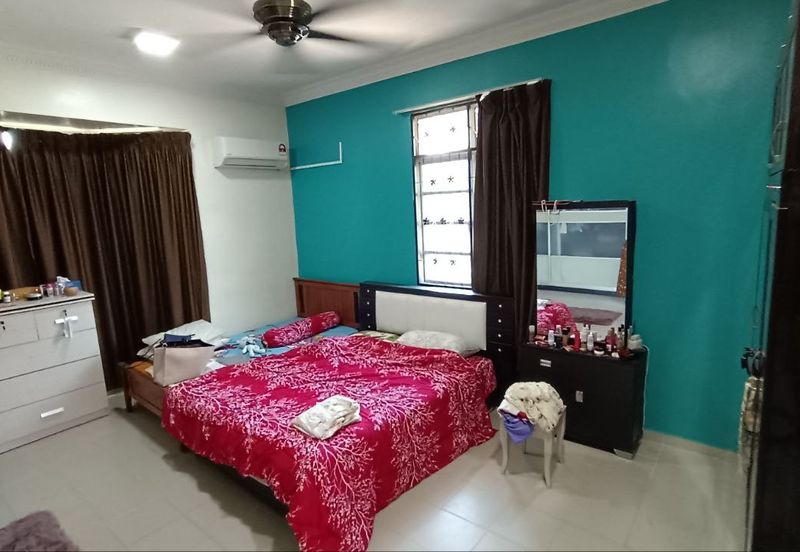 Taman Tasik Semenyih (Lake Residence)