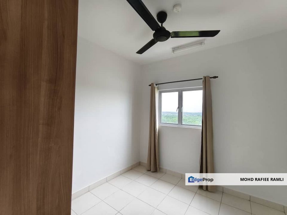 Alanis Condo Kota Warisan Sepang facing KLIA for Sale, Selangor, Sepang