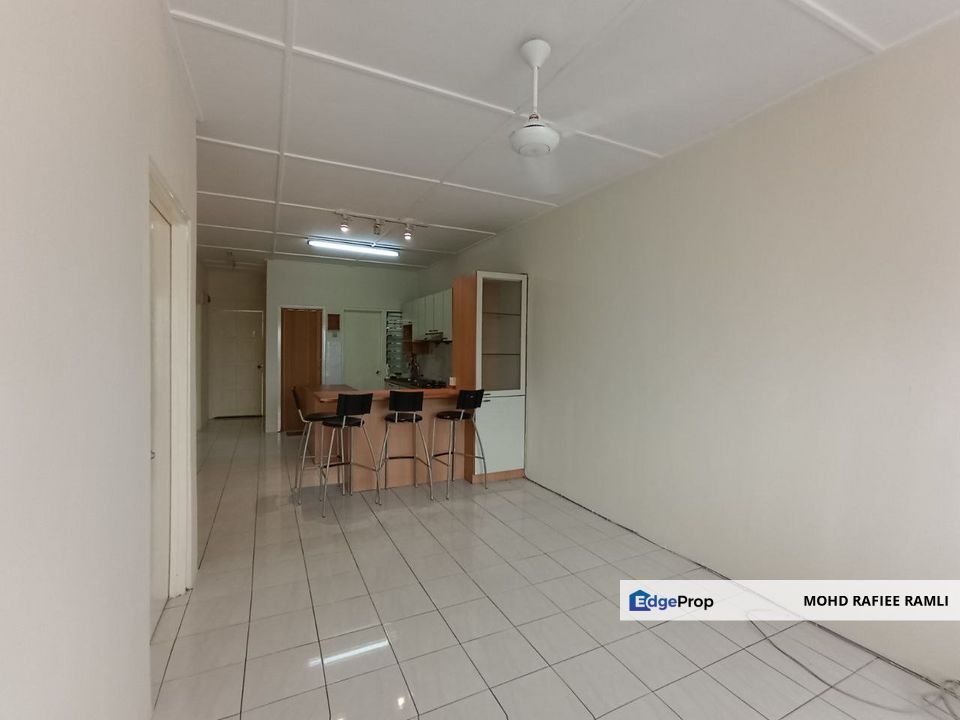 Top Floor City View Apartment Cemara Bandar Permaisuri Cheras for Rent, Selangor, Cheras