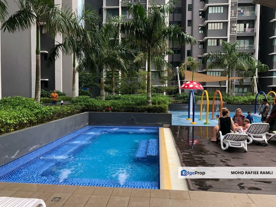 Facing Pool Almyra Residence Bandar Puteri Bangi Kajang for Rent RM1400, Selangor, Bangi