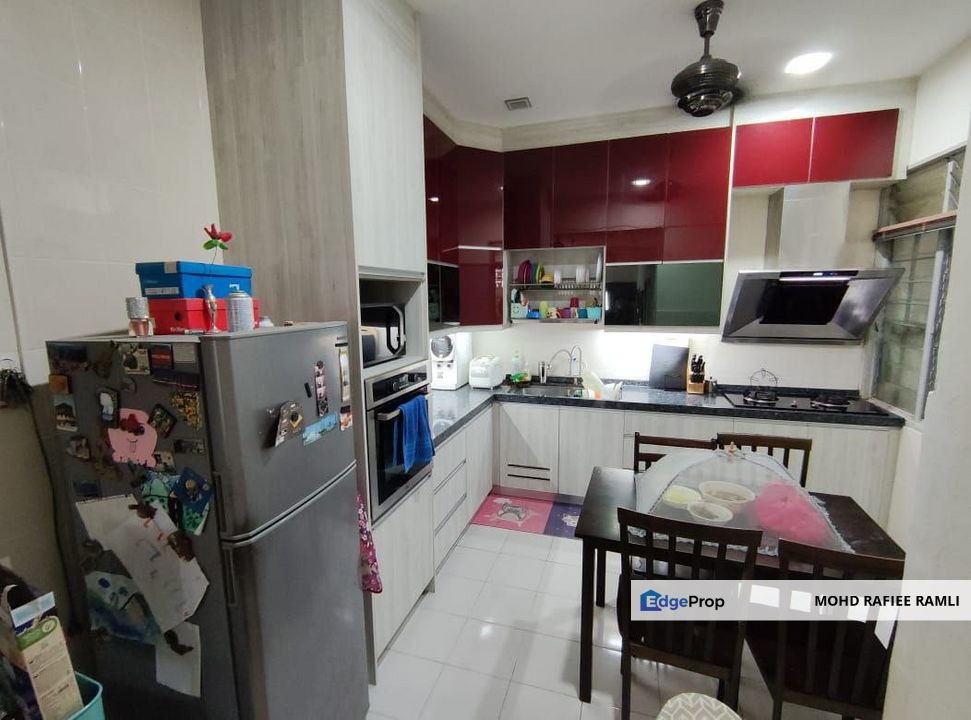 Fully Furnished Desa Pelangi Kondominium Sungai Merab Bangi for Sale, Selangor, Kajang