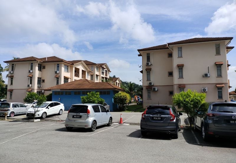 Desa Pelangi Condominium